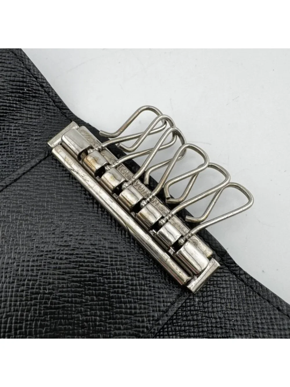 Louis Vuitton Damier Graphite Multicles 6 Key Case Black Leather Key Holder